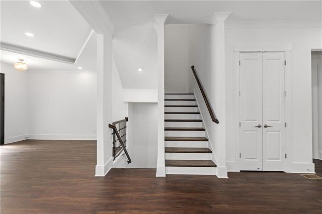 185 Brush Creek Court, Stockbridge, GA 30281