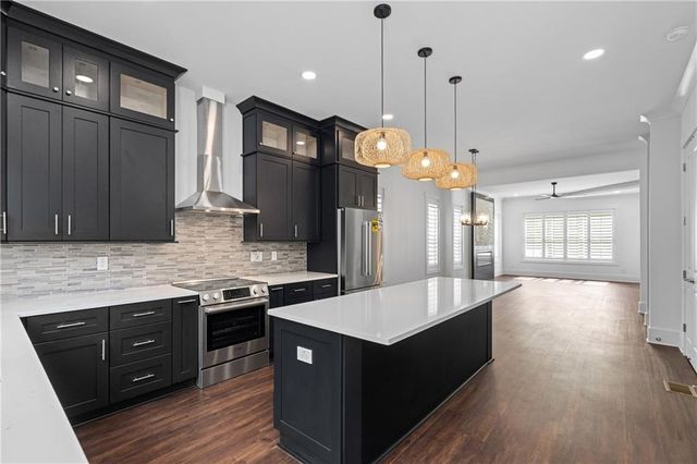 185 Brush Creek Court, Stockbridge, GA 30281