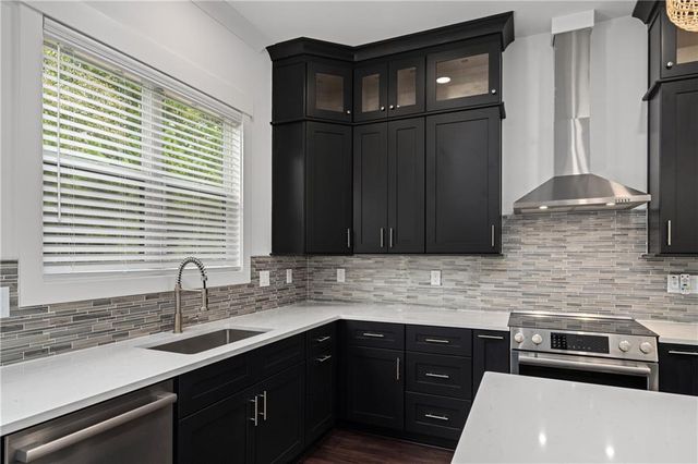 185 Brush Creek Court, Stockbridge, GA 30281