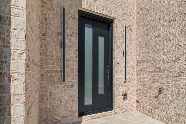 185 Brush Creek Court, Stockbridge, GA 30281