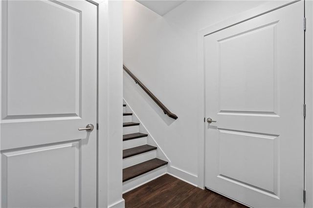 185 Brush Creek Court, Stockbridge, GA 30281