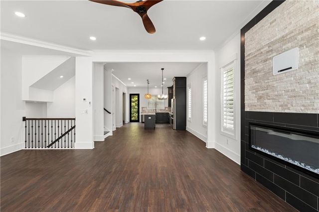 185 Brush Creek Court, Stockbridge, GA 30281