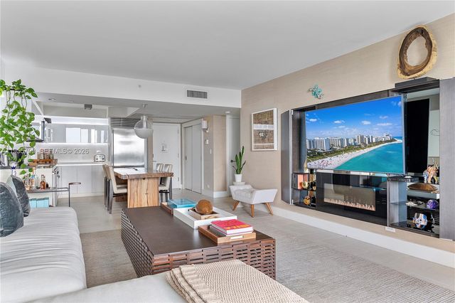 102 24th St 1427, Miami Beach, FL 33139