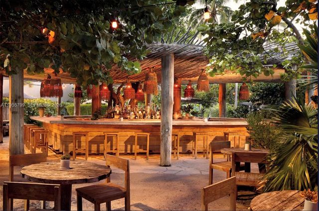 102 24th St 1427, Miami Beach, FL 33139