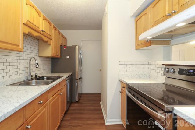 4912 Sardis Road F, Charlotte, NC 28270