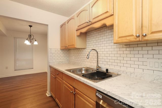 4912 Sardis Road F, Charlotte, NC 28270