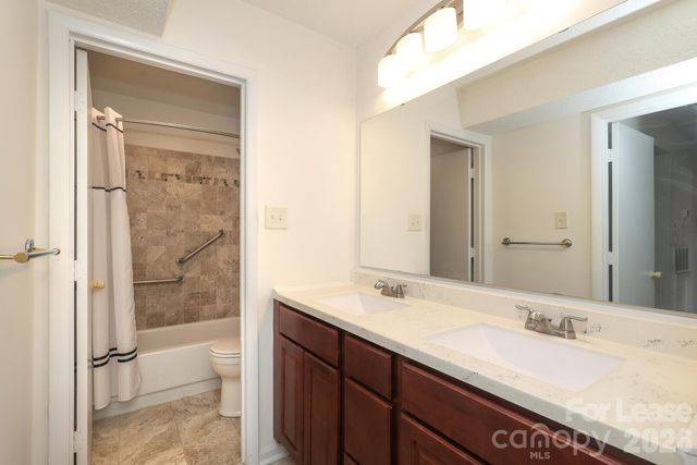 4912 Sardis Road F, Charlotte, NC 28270