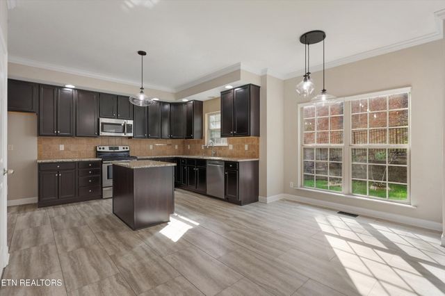 10356 Harrison Springs Lane, Knoxville, TN 37932