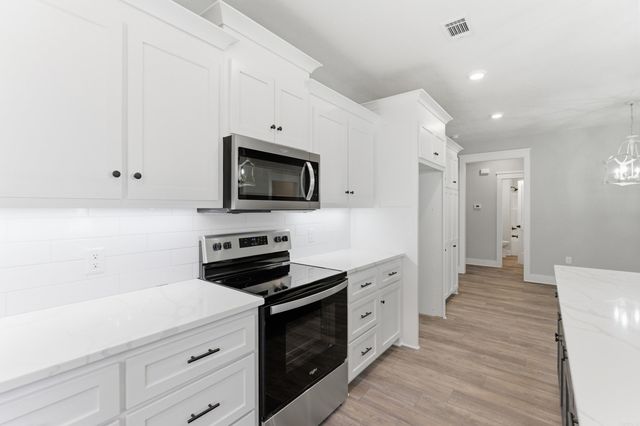 4 Quartet Cove, Greenbrier, AR 72058