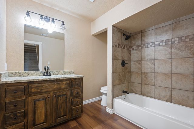 1103 Chase Avenue, Cleburne, TX 76031