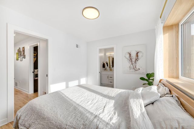 2415 Lake Avenue, Wilmette, IL 60091