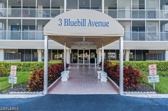 3 Bluebill AVE 207, Naples, FL 34108