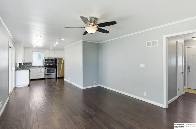 706 N 72nd Street, Omaha, NE 68114