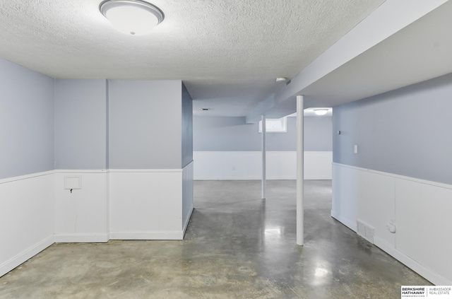 706 N 72nd Street, Omaha, NE 68114