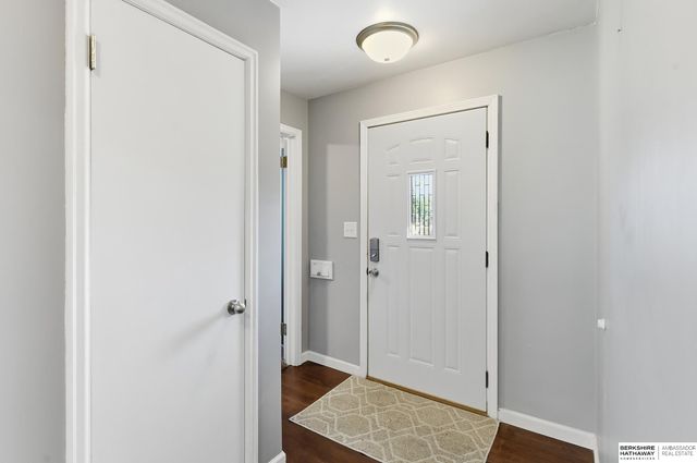 706 N 72nd Street, Omaha, NE 68114