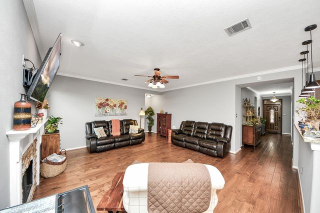 3010 Sycamore Tree Ct, Kingwood, TX 77345