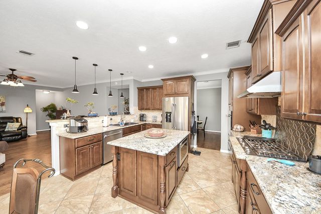 3010 Sycamore Tree Ct, Kingwood, TX 77345