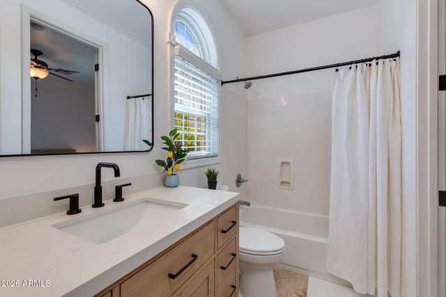 904 E MEAD Drive, Chandler, AZ 85249