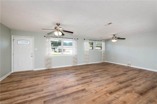 123 Ridgewood RD, Chesapeake, VA 23325