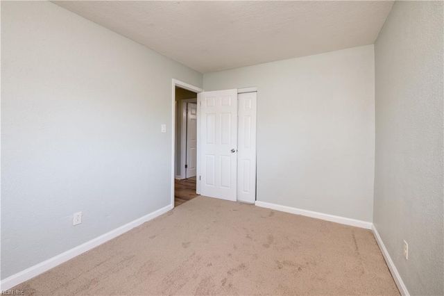 123 Ridgewood RD, Chesapeake, VA 23325