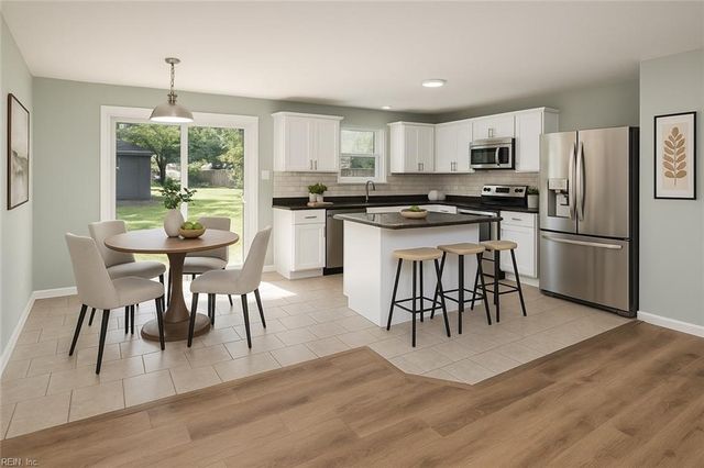 123 Ridgewood RD, Chesapeake, VA 23325