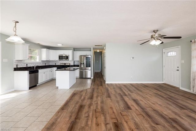 123 Ridgewood RD, Chesapeake, VA 23325