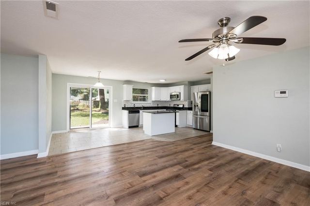 123 Ridgewood RD, Chesapeake, VA 23325