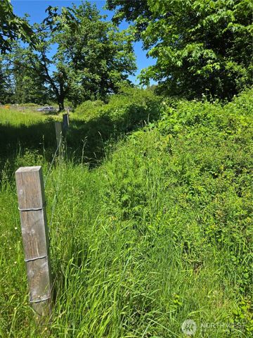 212 XX SE 214th Street, Maple Valley, WA 98038