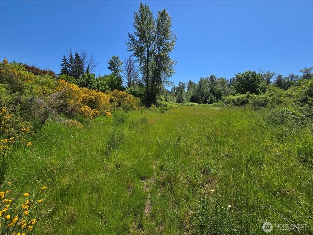 212 XX SE 214th Street, Maple Valley, WA 98038