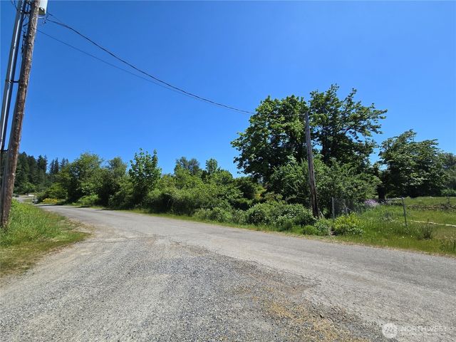 212 XX SE 214th Street, Maple Valley, WA 98038