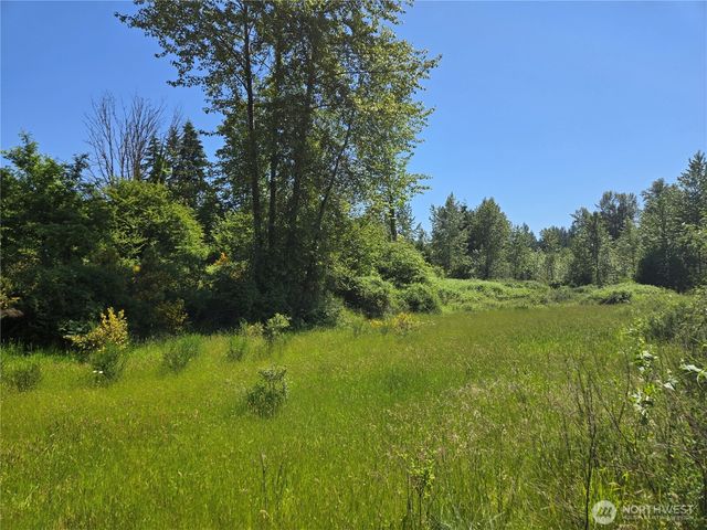 212 XX SE 214th Street, Maple Valley, WA 98038