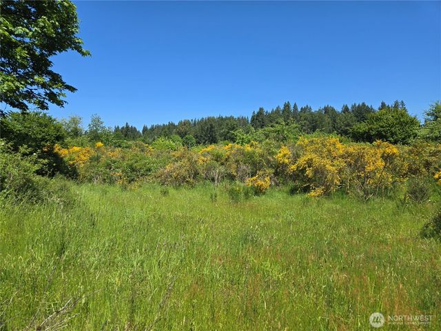 212 XX SE 214th Street, Maple Valley, WA 98038