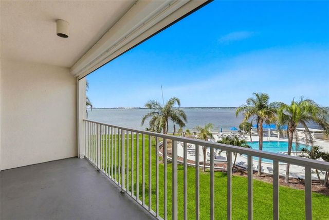 5277 ISLA KEY BOULEVARD S 321, St Petersburg, FL 33715