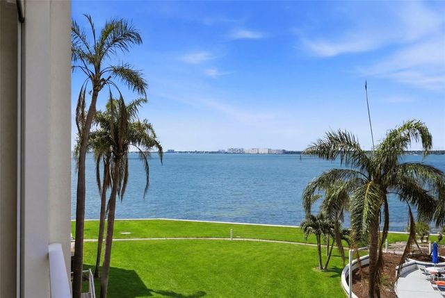 5277 ISLA KEY BOULEVARD S 321, St Petersburg, FL 33715