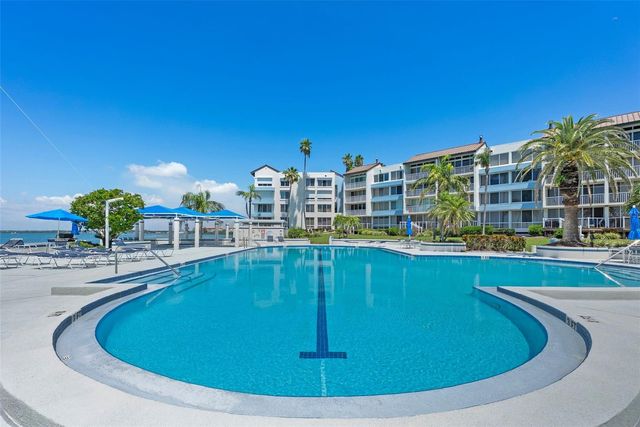 5277 ISLA KEY BOULEVARD S 321, St Petersburg, FL 33715