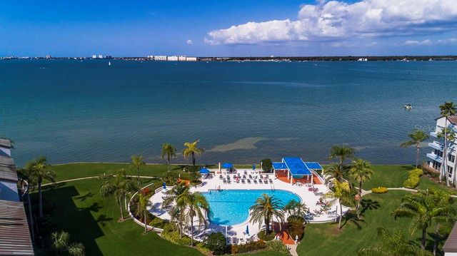 5277 ISLA KEY BOULEVARD S 321, St Petersburg, FL 33715