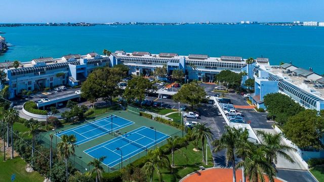 5277 ISLA KEY BOULEVARD S 321, St Petersburg, FL 33715