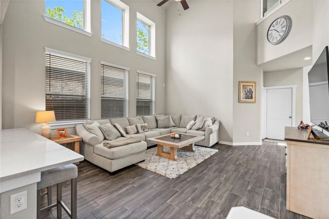 112 Sugar Peak Court, Montgomery, TX 77316