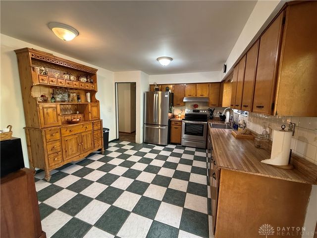 2621 Rhapsody Drive, Dayton, OH 45449