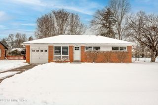 2008 Dogoon Dr, Louisville, KY 40223