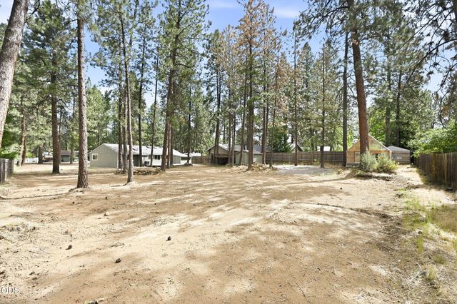 19637 Poplar Street, Bend, OR 97702