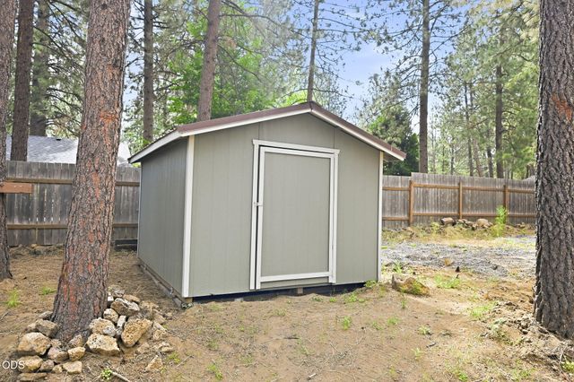 19637 Poplar Street, Bend, OR 97702