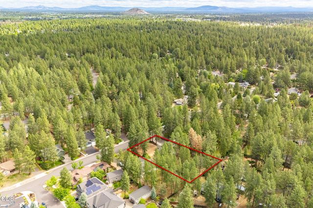 19637 Poplar Street, Bend, OR 97702