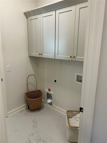 2000 Homestead Court, Woodstock, GA 30189