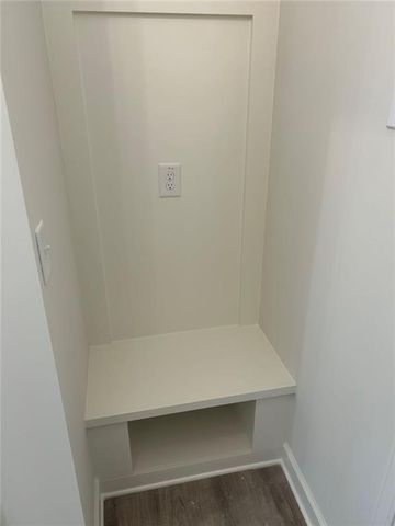 2000 Homestead Court, Woodstock, GA 30189