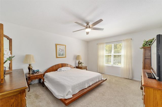 4996 NE 14TH PLACE, Ocala, FL 34470