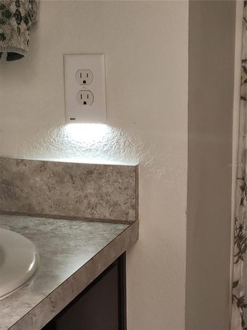 4996 NE 14TH PLACE, Ocala, FL 34470