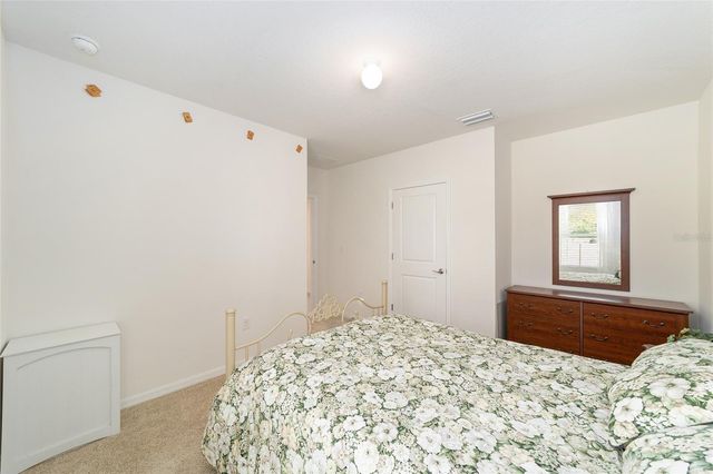 4996 NE 14TH PLACE, Ocala, FL 34470