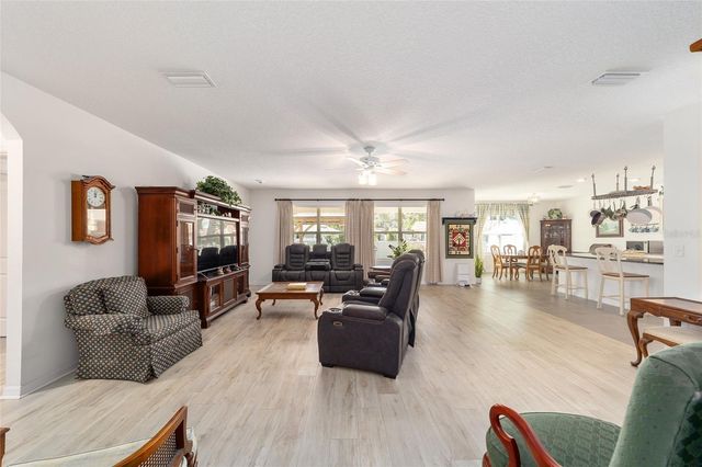 4996 NE 14TH PLACE, Ocala, FL 34470