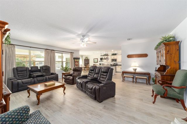 4996 NE 14TH PLACE, Ocala, FL 34470